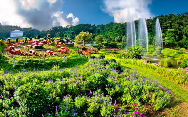 حديقة الملكة سيريكت بوتانيكال